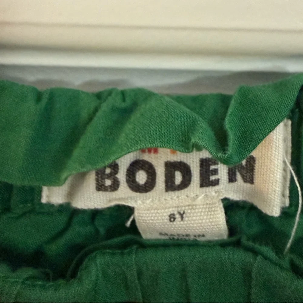Mini Boden Green Floral Kids Bottoms - Picture 3 of 3